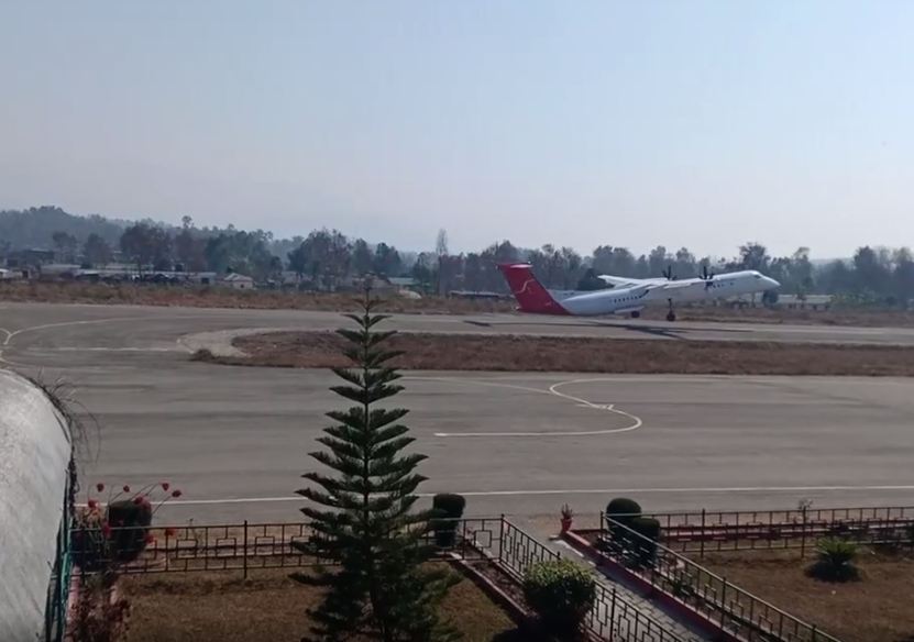 धनगढीबाट काठमाडौं उडेको श्री एयरको जहाज गौतमबुद्ध विमानस्थलमा अवतरण